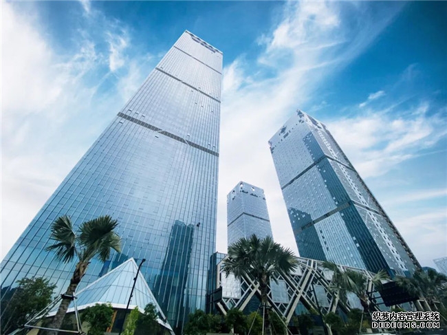 不负期待载誉向前！南宁前海人寿金融中心荣获两大重要奖项！